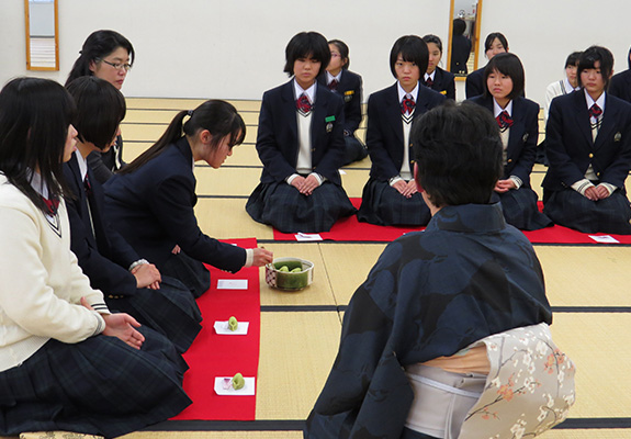 香川誠陵中学校 高等学校 香川県私立中学高等学校連合会 香川県内の私立中学校 高等学校の魅力や特色を紹介サイトです